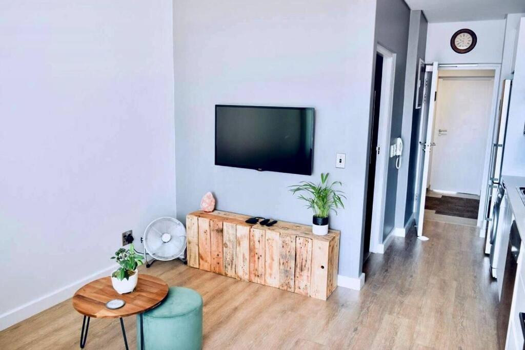 Stunning Studio Apartment In Cbd Cape Town Luaran gambar